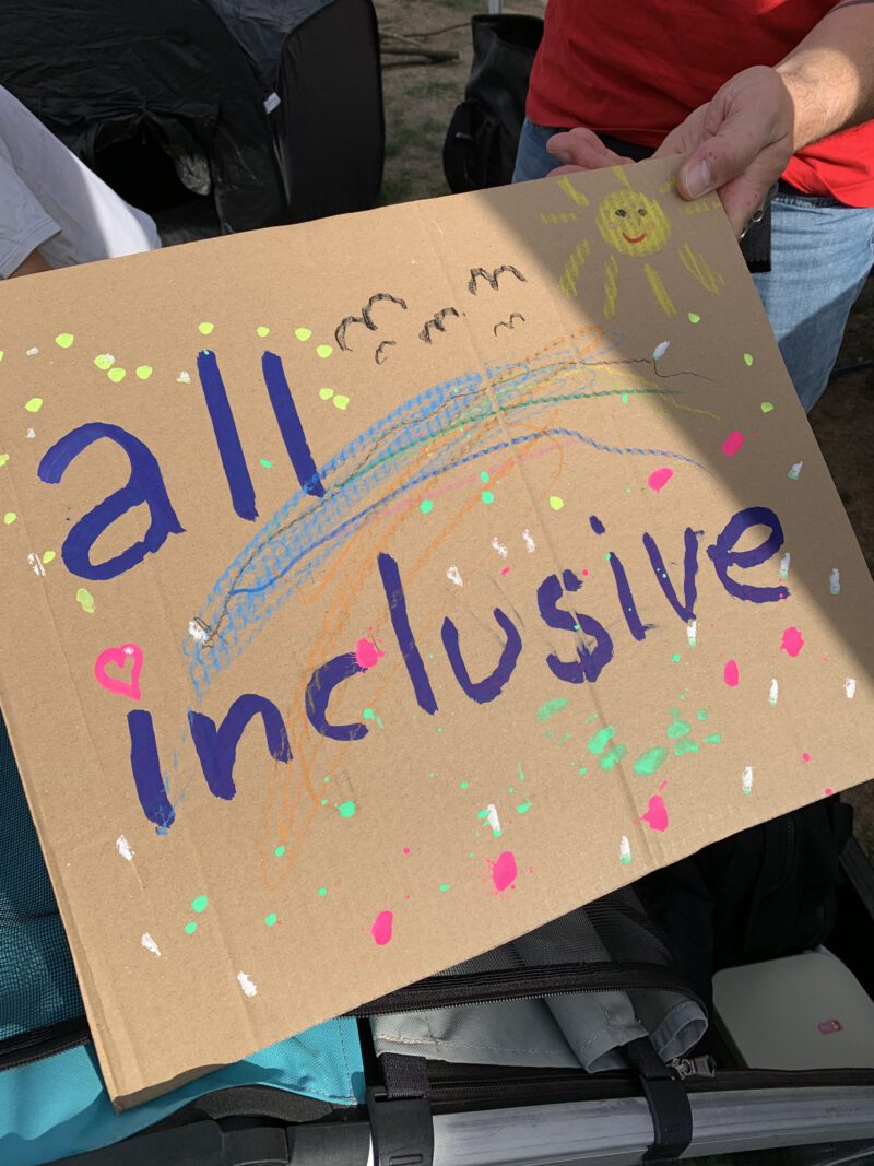 Demoschild